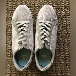 Sueded fabric sneaker by Dr Scholls